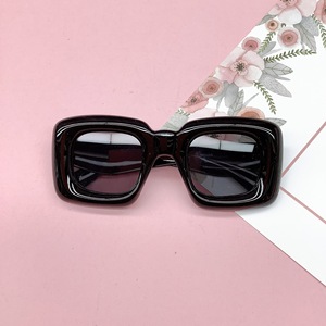 2023 occhiali da <span class=keywords><strong>sole</strong></span> per bambini occhiali da <span class=keywords><strong>sole</strong></span> per bambini con montatura quadrata personalità della moda net celebrity y2k new trendy vintage sun shades - Product Image 6