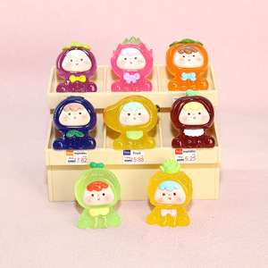 Poupées en résine Rouge Vif Fruits de la 4ème Génération, Accessoires de Bijoux DIY, Ornements de Bureau, Porte-clés, Sacs Surprise - Product Image 1