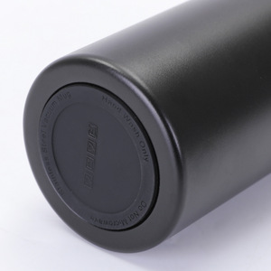 Bouteille d'eau isolée en acier inoxydable 500ML 750ML réutilisable sans BPA avec couvercle en paille de silicone et peut être combinée avec un filtre. - Product Image 4