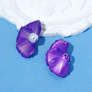 Vintage Fashion Baking Varnish Women Fairy Ear Jewelry Simple Sweet <strong>Fake</strong> Pearl <strong>Diamond</strong> Flower Stud <strong>Earrings</strong> for Girls - Product Image 4