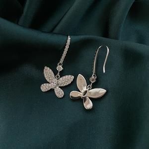 Pendientes de plata de ley 925 con diseño de mariposa para <span class=keywords><strong>mujer</strong></span>, aretes colgantes de circonita chapados en oro - Product Image 3
