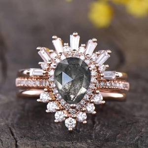 Anillo de cóctel chapado en oro rosa para mujer con piedra natural talla pera, engaste pavé y diseño floral, anillo de compromiso de lujo - Product Image 1