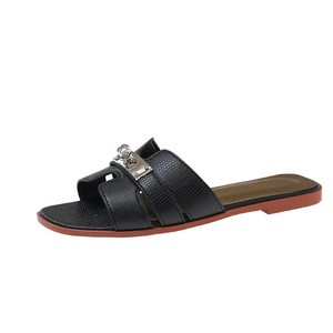 Nischen-Sandalen für Damen mit Metallschnalle in Unifarben, Sommer 2026 Neuheiten, Outdoor-Slipper mit eckiger Zehenpartie, Übergrößen, flache Strand-Sandalen - Product Image 5