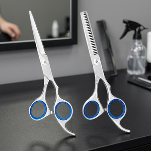 Ciseaux de coiffure professionnels pour hommes, pour droitiers, manche long, 30 dents, lame tranchante en acier inoxydable, manche en acier inoxydable, personnalisables - Product Image 1