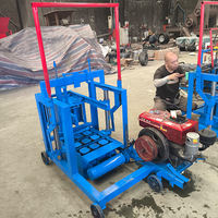 Petite machine manuelle vibrante à moteur diesel pour la fabrication de briques creuses en ciment, en vente à Haïti et aux États-Unis