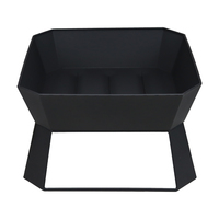 Polygone extérieur metal firepit design avec la combustion du bois dans le jardin et patio Brazier