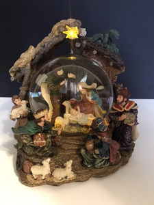 Globe à neige en résine personnalisé OEM, scène religieuse de la Nativité de Jésus en polyrésine faite à la main avec musique, fabricant de <span class=keywords><strong>Noël</strong></span> - Product Image 3