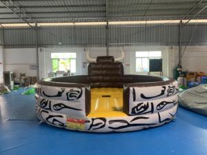 Juego <span class=keywords><strong>de</strong></span> paseo <span class=keywords><strong>de</strong></span> <span class=keywords><strong>toro</strong></span> mecánico <span class=keywords><strong>de</strong></span> Rodeo inflable <span class=keywords><strong>loco</strong></span> Material <span class=keywords><strong>de</strong></span> PVC para <span class=keywords><strong>alquiler</strong></span> para Parque <span class=keywords><strong>de</strong></span> trampolín - Product Image 2