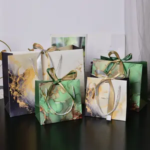 Groothandel Nieuwe Marbling Gift Bag Modieuze Draagtas Spot Candy Kleding Schoenen Gift Papieren Zak Met Lint