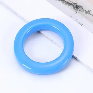 Nuovo prodotto PP anelli occhiello tenda di plastica 42mm