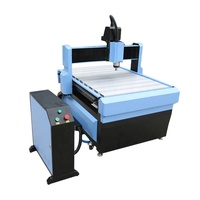 Machine de gravure CNC miniature portable bon marché de 1,5 kW 600*900 mm pour la gravure sur bois et la découpe d'acrylique