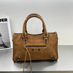 Túi xách tay nữ da thật cỡ lớn năm 2025; Túi đeo vai thời trang cao cấp sản xuất bởi nhà thiết kế - Product Image 6