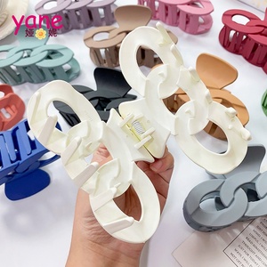 Einfache Farb kette Kunststoff große Haar Krallen matte Clip Dusche Dekoration Frauen - Product Image 2