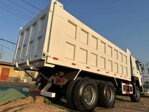 Camion à benne basculante Howo 6x4 8x4 10 roues, hydraulique, robuste, pour l'exploitation minière et la construction, directement de l'usine - Product Image 4