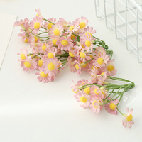 Fleurs artificielles réalistes en soie, mini-têtes de fleurs de camomille et de marguerite, faites à la main, accessoires modernes pour corsage DIY, fausses fleurs