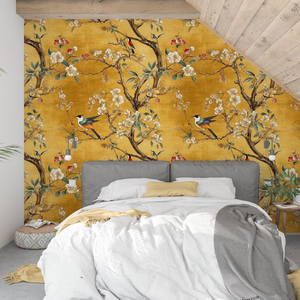 Opulenta Carta da Parati Autoadesiva Dorata con Motivi Floreali e Uccelli in Stile Chinoiserie, Decorazione Tradizionale per Interni, Camera da Letto e Soggiorno - Product Image 1