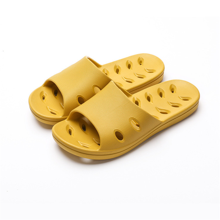 Couple Bath Slippers Summer Slides Sandals House Shoes Non-slip Water Leaking Bathroom Slippers