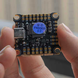 Contrôleur de vol HAKRC F7230 V2 en plastique, 3S-6S Lipo, baromètres, double BEC 5V 3A 9V 2.5 EINE Betaflight pour drone de course FPV - Product Image 2