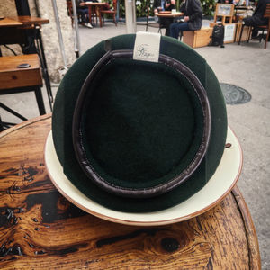 Chapeau béret en laine unisexe de haute qualité Style extérieur personnalisé en gros couvre-chef pour adultes pour une utilisation formelle pour le gouvernement saoudien - Product Image 5
