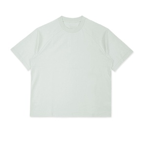 T-shirt de sport Cool & Airy pour hommes-Tissu durable et extensible pour un mouvement sans restriction, idéal pour l'entraînement, le basket-ball - Product Image 3