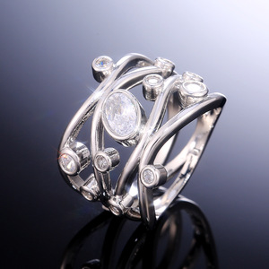 Anello Geometrico Curvo per Donne, Stile Moderno Creativo, Elegante Accessorio da Dito - Product Image 3
