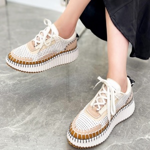 รองเท้ากีฬาลำลองกลางแจ้งสไตล์ดีไซเนอร์สุดหรู รองเท้าเดินที่ออกแบบตามความต้องการของคุณ ทันสมัยและมีคุณภาพสูง - Product Image 4