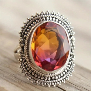 Anello Vintage Sunset Glow per Donne, Gioiello da Dito Elegante e alla Moda - Product Image 1