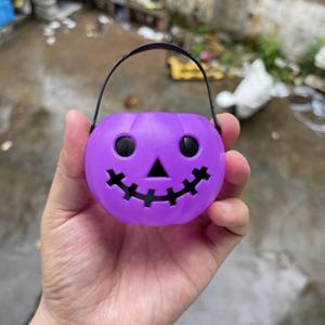 Novedoso Tarro de Plástico para Dulces con Diseño de Bruja Negra y Cubo de Llamas para Fiestas Temáticas de Halloween, Suministros de Decoración - Product Image 3