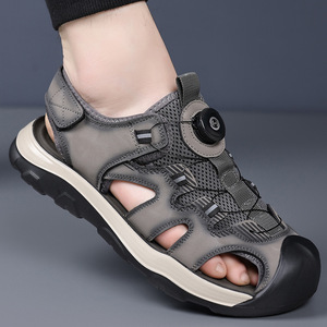 Sandales décontractées pour hommes, perforées, grises, respirantes, à bout fermé, avec fermeture Velcro, talon plat, pour la randonnée et la plage - Product Image 4