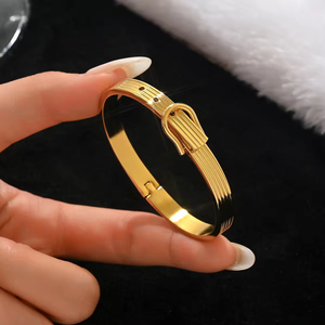 La Serie de Joyería de Pulseras de Acero Inoxidable con Circonita Impermeable Más Popular, Chapada en Oro de 18k, para Damas a la Moda - Product Image 3