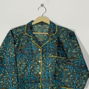 Conjunto de Pijama Floral Estampado a Mano - Ropa de Dormir de Algodón Artesanal, Ropa de Dormir Bohemia de Verano para Mujer y Regalo para Ella - Product Image 6