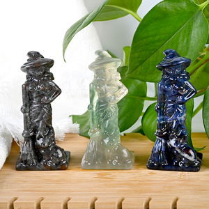 Statue de sorcière en cristal sculptée à la main de haute qualité en gros pour Halloween - Product Image 5