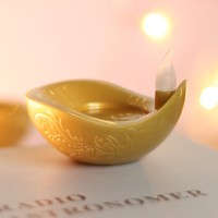 Vente en gros de lampes bougies électroniques de luxe à LED Festival indien Diwali lampe à huile flottante eau bougies à LED souhaitant une lanterne de bénédiction