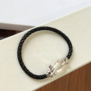 Bracelet en corde de nylon noir de luxe avec boucle fer à cheval en zircon, bracelet Freds unisexe, bijoux tendance - Product Image 3