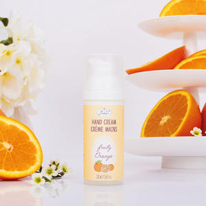 Crema de Manos Badefee con Aroma a Naranja Frutal, 50 ml, Hidratante, Blanqueadora, con Manteca de Karité, Manzanilla, Aguacate y Rosa, para Piel Normal - Product Image 2