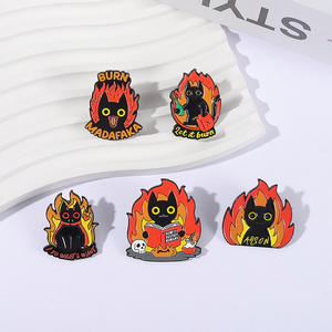 Broche Metálico de Animal Adorable, Pin de Esmalte de Gato Enojado con Llama de Fuego, Broche de Animal para Solapa, Pin para Mochila y Ropa, Regalos para Amigos - Product Image 2