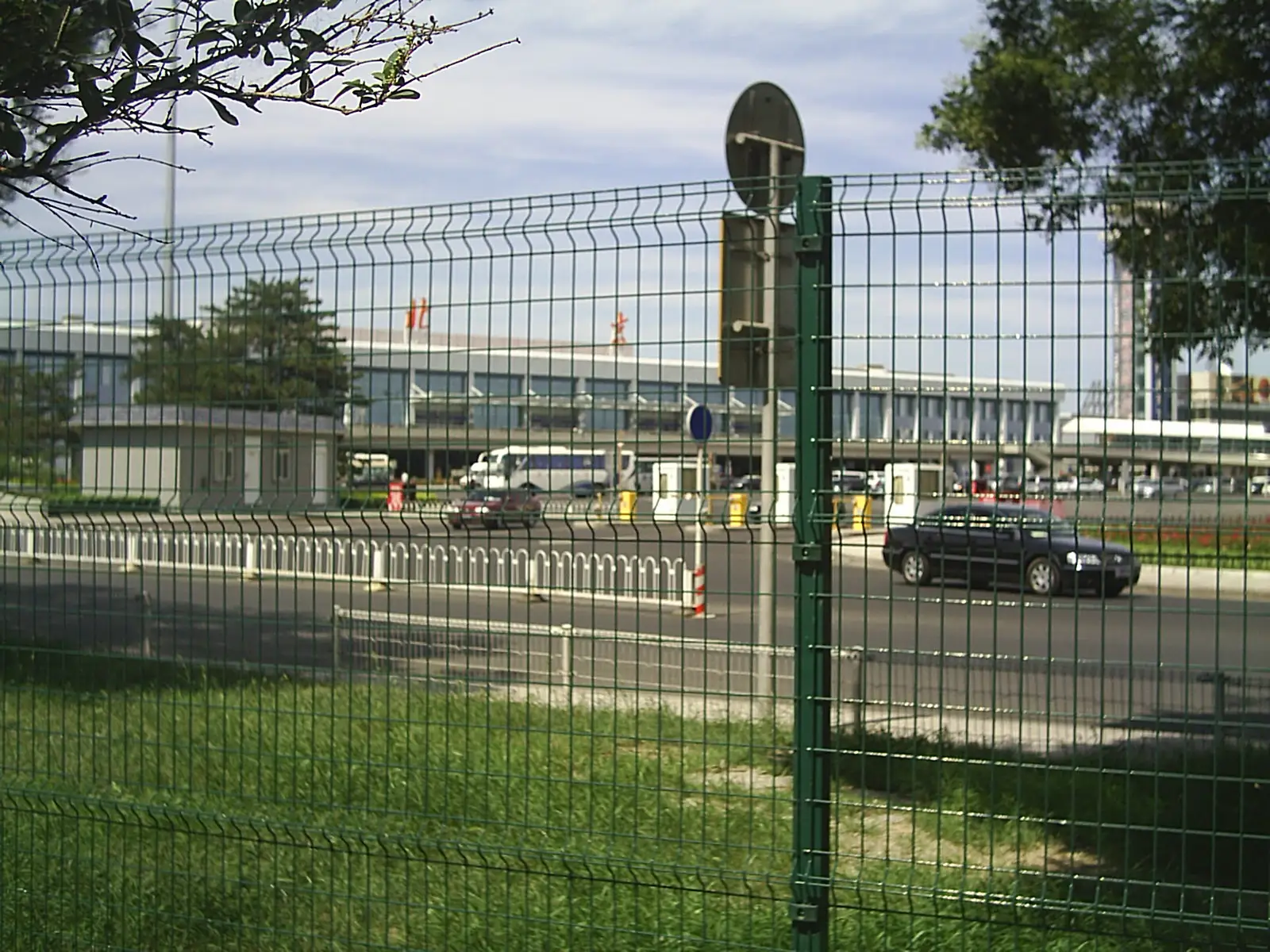 Yüksek kaliteli tel çit ürünler havaalanı otoyol ve sınır