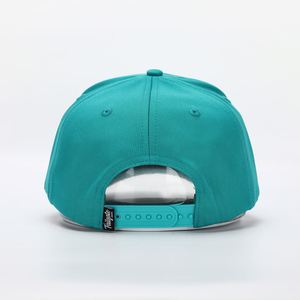 หมวกเบสบอลแบบ snapback ผ้าไนลอนสีน้ำเงิน แห้งเร็ว ปีกโค้ง ปักโลโก้ 5 ชิ้น คุณภาพสูง แบบกำหนดเอง (OEM) - Product Image 5