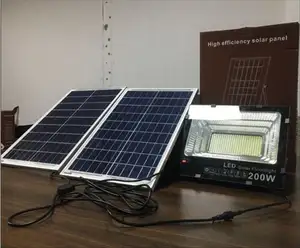 एकीकृत प्रोजेक्टर सौर ऊर्जा संचालित फ्लड लाइट 200w 300w 400w आउटडोर सौर प्रकाश
