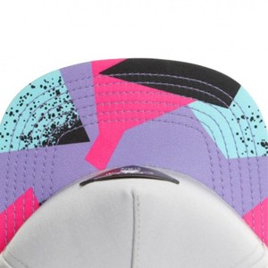 CAYLER Cappellino da Baseball alla Moda a Cinque Pannelli con Visiera Piatta e Logo in Ferro Esterno, Stile Street Dance Hip-hop, Cappello Snapback Trendy - Product Image 4