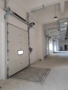 Ventes directes d'usine Portes industrielles sectionnelles commerciales Portes élévatrices verticales de garage industriel d'entrepôt automatique - Product Image 5
