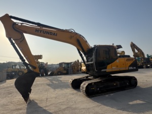 Excavadora usada Hyundai 220 original de Corea, excavadora Hyundai 220LC-9S original usada de 22 toneladas - Product Image 4