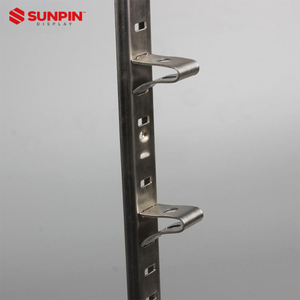 Canal droit de chromage de supermarché pour supports suspendus Affichage de rayonnage de colonne AA à trou transversal unique sur le mur - Product Image 3