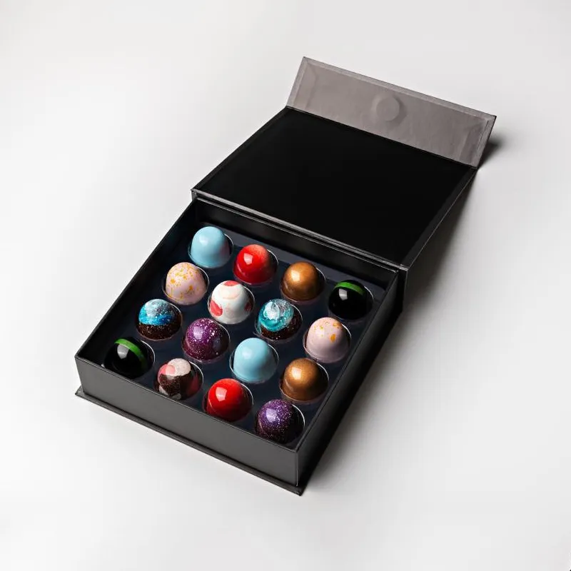 無料デザインカスタムウェディングペーパーギフトチョコレート包装箱チョコレートクリスマス包装箱