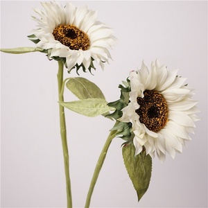 Nouveau Design <span class=keywords><strong>Blanc</strong></span> Real Touch <span class=keywords><strong>Tournesol</strong></span> Fleur Artificielle Tête Unique Latex <span class=keywords><strong>Tournesol</strong></span> pour Photographie Décorations De Mariage - Product Image 3