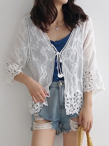 Nuovo Coprispalle Boho <span class=keywords><strong>in</strong></span> <span class=keywords><strong>Pizzo</strong></span> Ricamato 2026 da Donna, con Laccetti Frontali e Bordo all'Uncinetto, Lavorato a Maglia Sottile Estivo, Servizio Personalizzato ODM OEM - Product Image 2