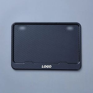 Elegante Soporte para Matrícula de Aluminio con Patrón de Fibra de Carbono para Coche y Motocicleta - Soporte de Placa Metálica Duradero, Ideal para Regalo - Product Image 1