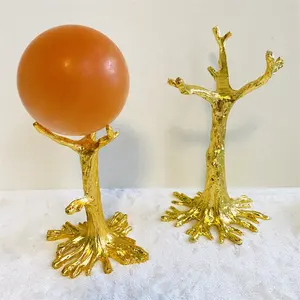 Grosir Kristal Sphere Holder Dasar Emas Pohon Trunk Kristal Bola Logam Berdiri Display