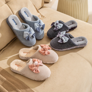 รองเท้าแตะสำหรับผู้หญิง รุ่น CORIFEI 2026 ดีไซน์ใหม่ สำหรับใส่ในห้องนอน ทำจากผ้าสักหลาด นุ่ม สบาย ไม่ลื่น ให้ความอบอุ่นในฤดูหนาว แบบสวมพื้นเรียบ - Product Image 6