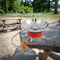 Réchaud à gaz pliable en métal pour l'extérieur avec design coupe-vent à 8 déflecteurs, allumage automatique écologique pour toutes les saisons, utilisation en camping